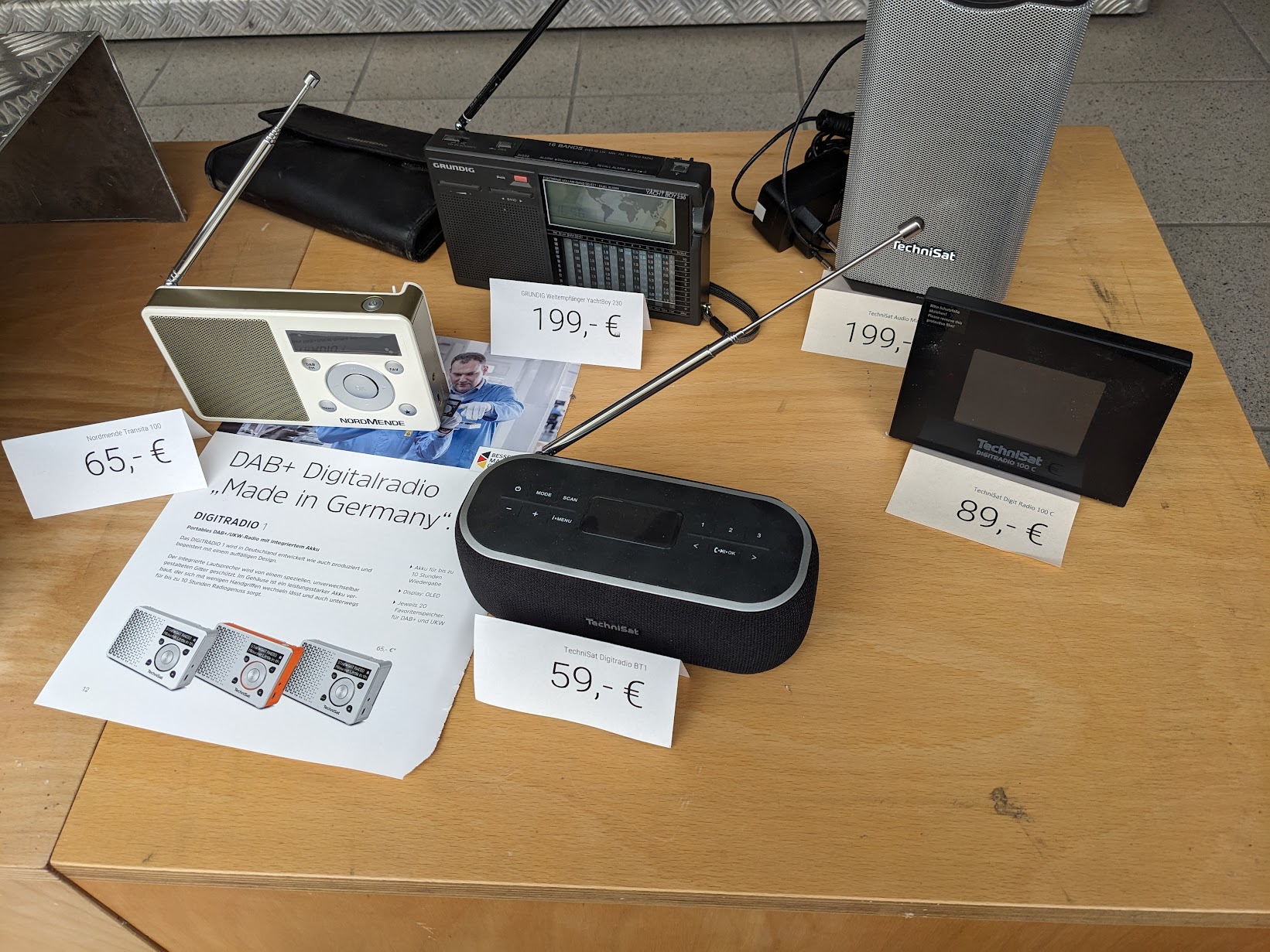 diverse DAB+ Radios