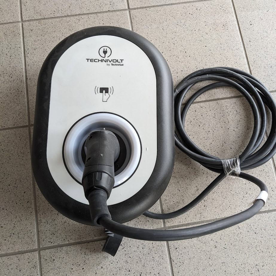 E-Ladebox 11kW TechniSat „Technivolt“